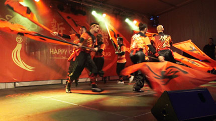 Kung Fu groep vlaggen Chinees nieuwjaar Rotterdam 2017